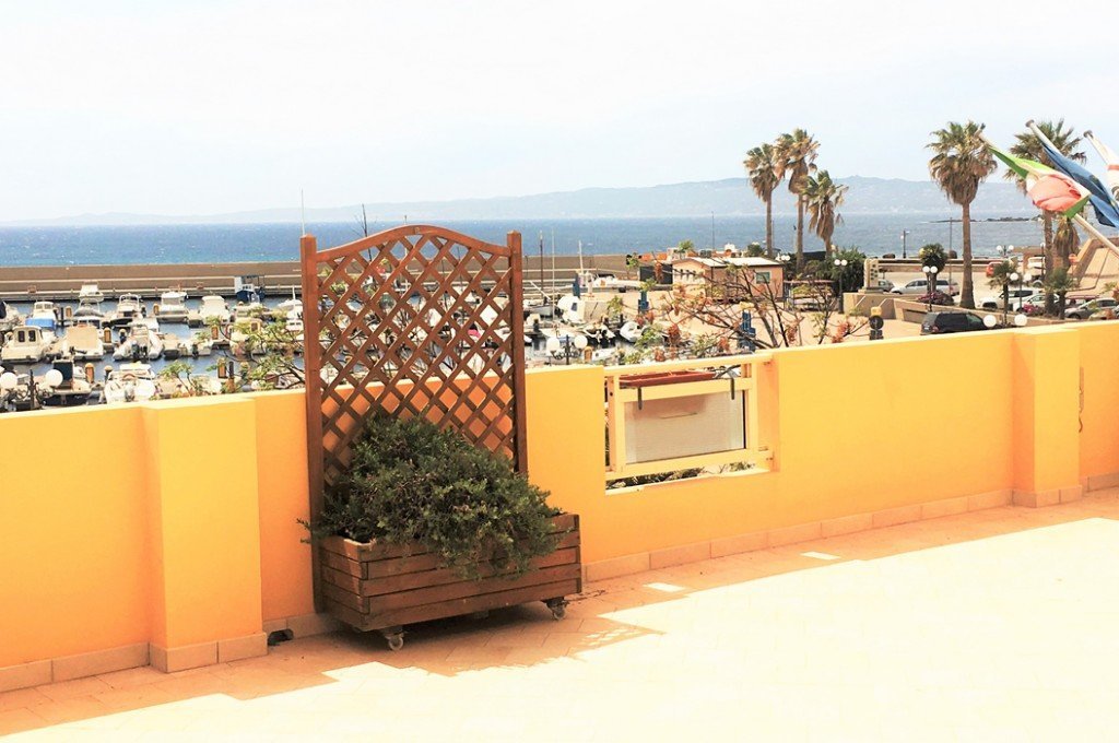 hotel-donpedro-portoscuso-camera-matrim-sup-terrazza3